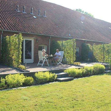 B&B De Oldambtster Beerta Bagian luar foto