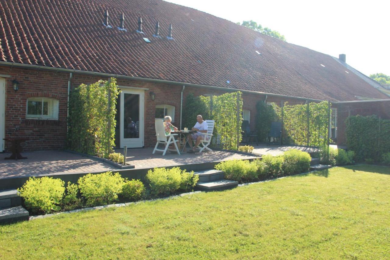 B&B De Oldambtster Beerta Bagian luar foto